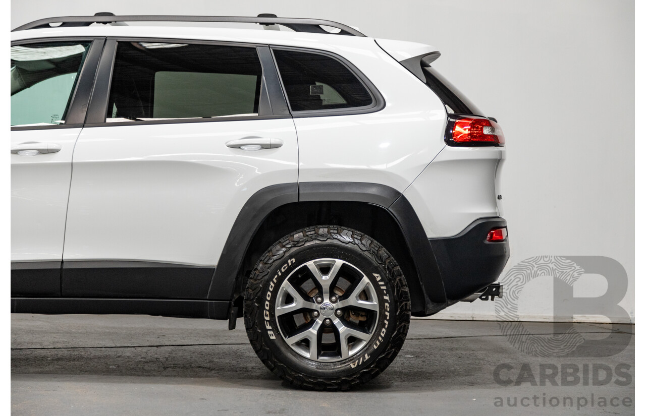 07/2015 Jeep Cherokee Trailhawk (4x4) KL MY15 4d Wagon Bright White V6 3.2L