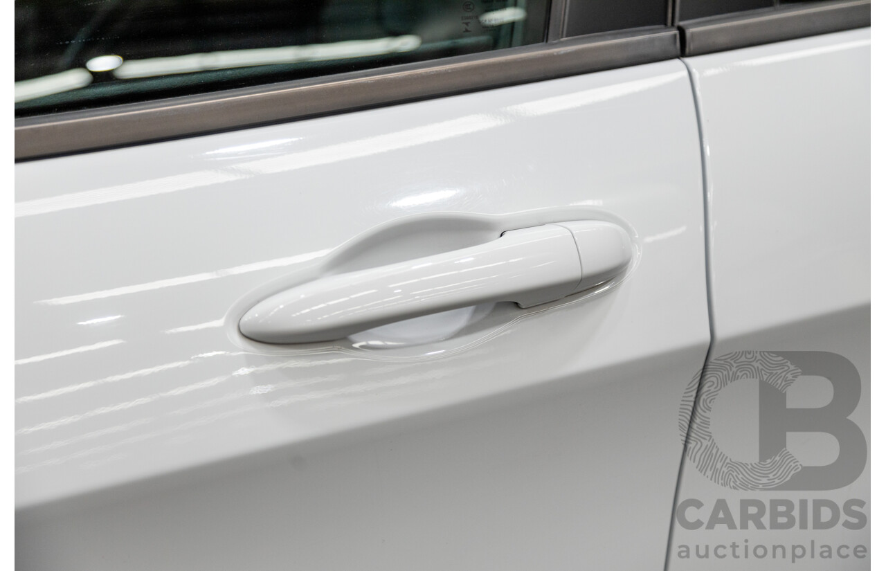 07/2015 Jeep Cherokee Trailhawk (4x4) KL MY15 4d Wagon Bright White V6 3.2L