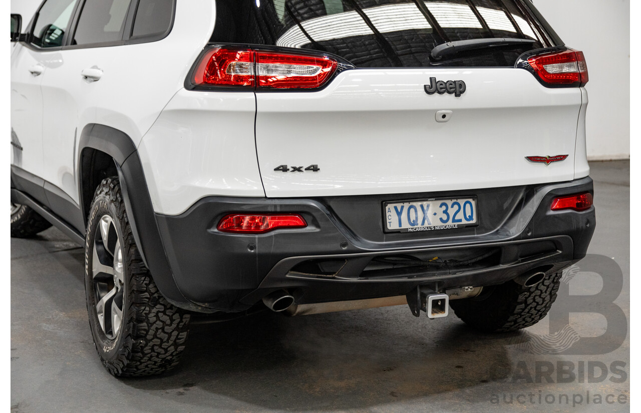 07/2015 Jeep Cherokee Trailhawk (4x4) KL MY15 4d Wagon Bright White V6 3.2L