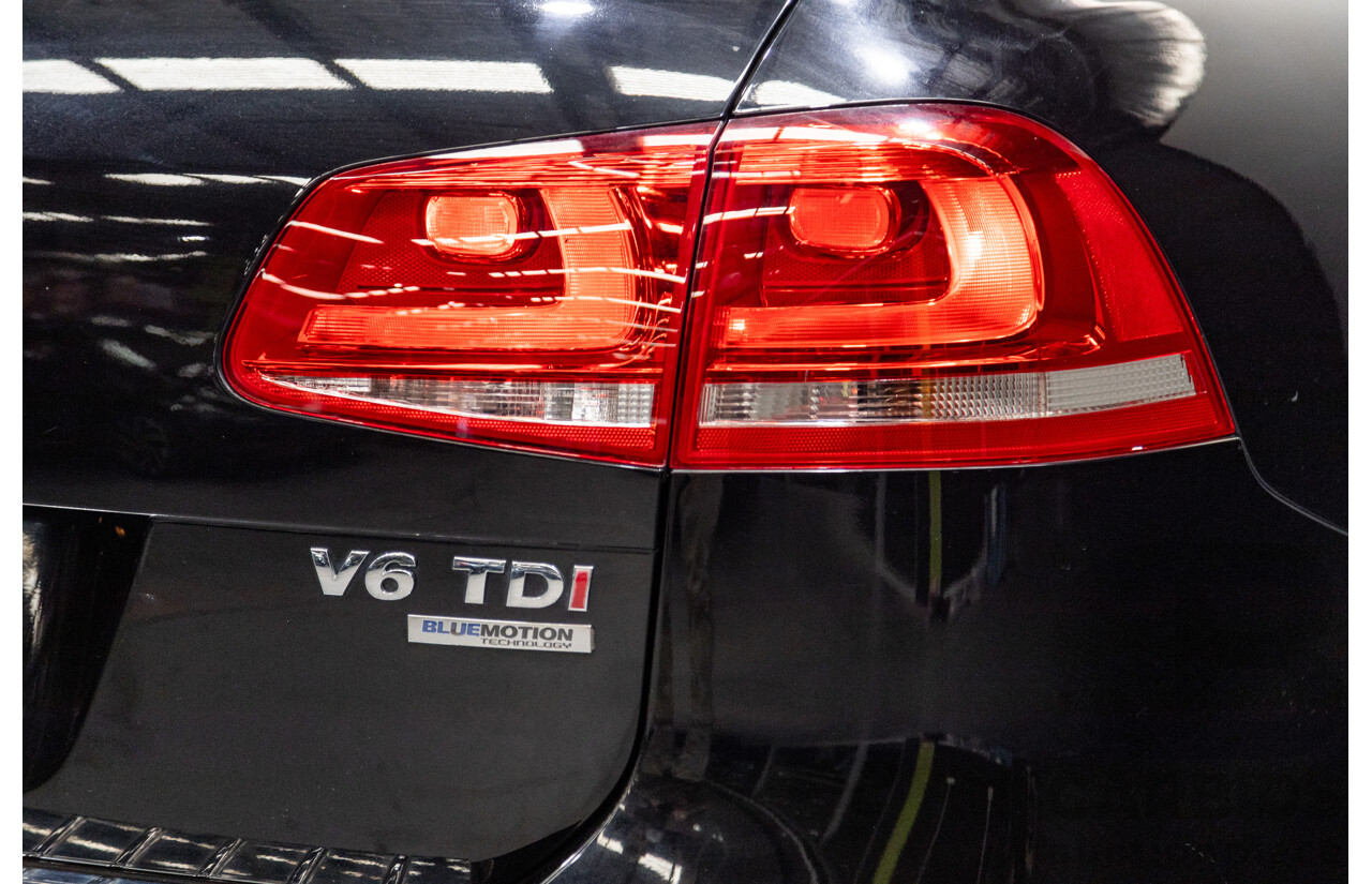 7/2013 Volkswagen Touareg V6 TDI (AWD) 7P MY13.5 4d Wagon Deep Black Pearl Turbo Diesel V6 3.0L