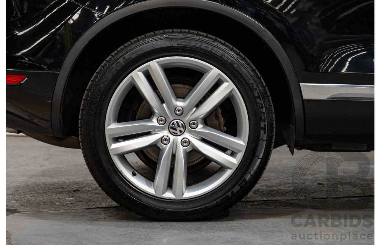 7/2013 Volkswagen Touareg V6 TDI (AWD) 7P MY13.5 4d Wagon Deep Black Pearl Turbo Diesel V6 3.0L