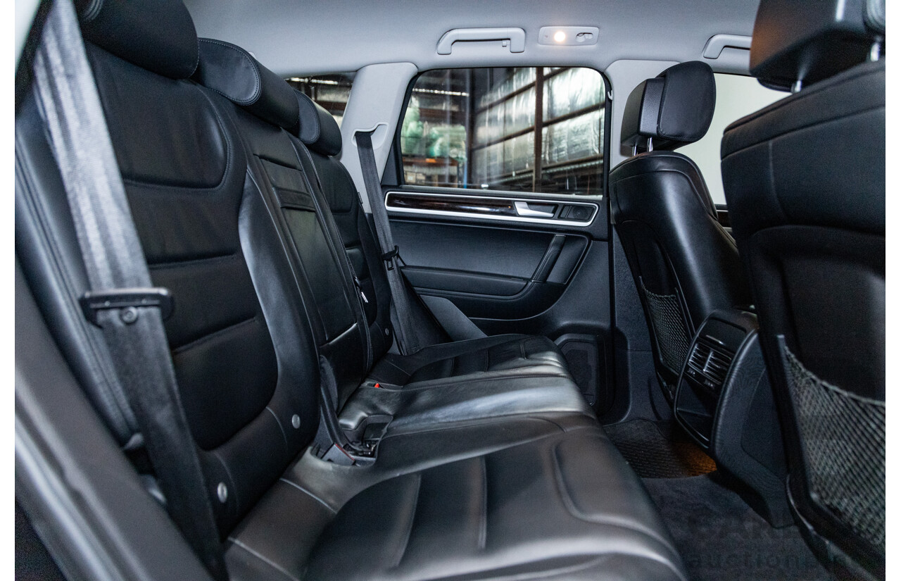 7/2013 Volkswagen Touareg V6 TDI (AWD) 7P MY13.5 4d Wagon Deep Black Pearl Turbo Diesel V6 3.0L