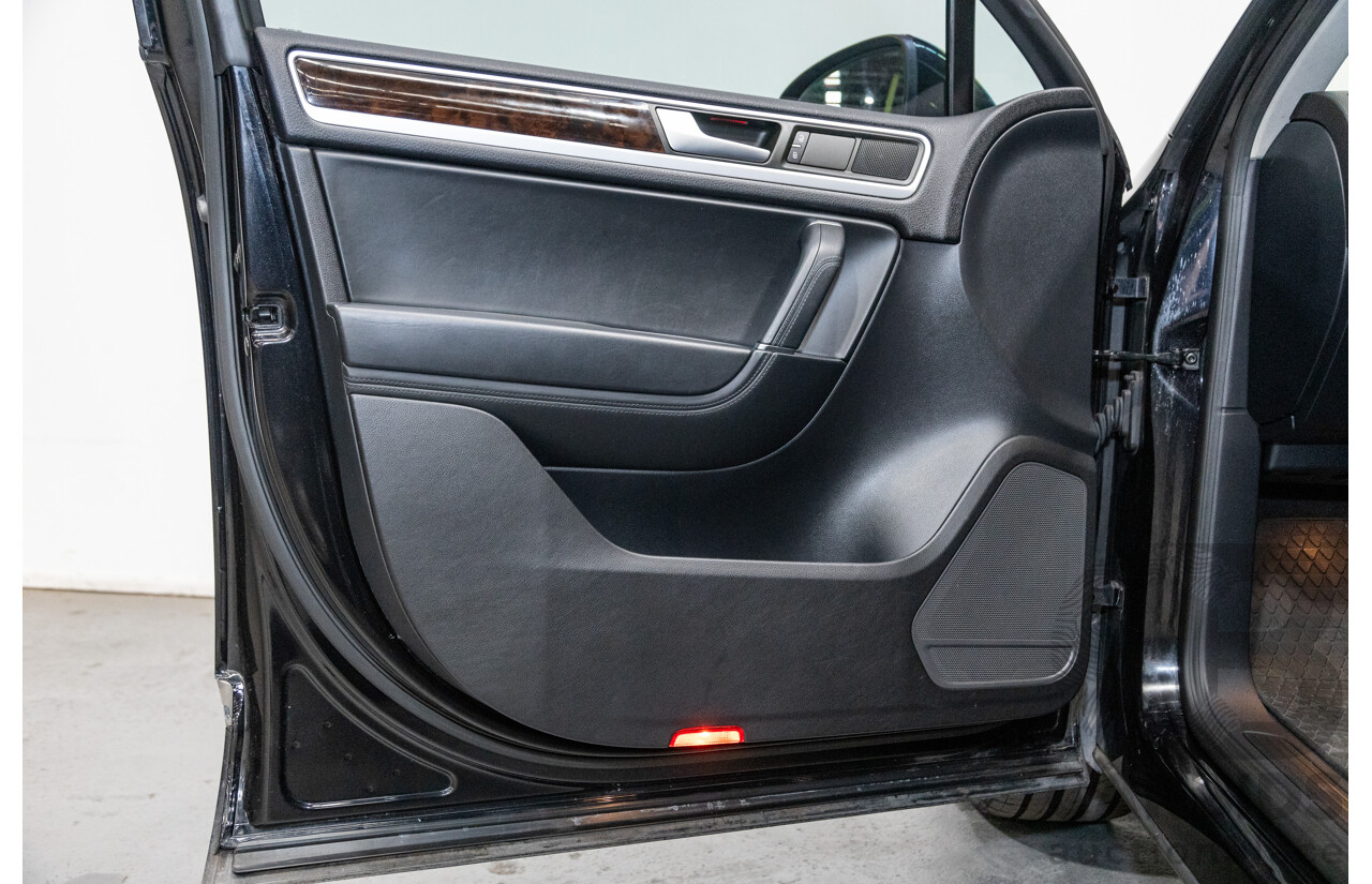 7/2013 Volkswagen Touareg V6 TDI (AWD) 7P MY13.5 4d Wagon Deep Black Pearl Turbo Diesel V6 3.0L