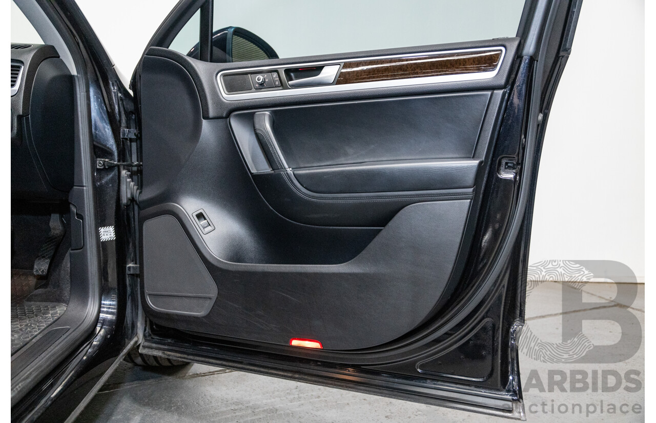 7/2013 Volkswagen Touareg V6 TDI (AWD) 7P MY13.5 4d Wagon Deep Black Pearl Turbo Diesel V6 3.0L