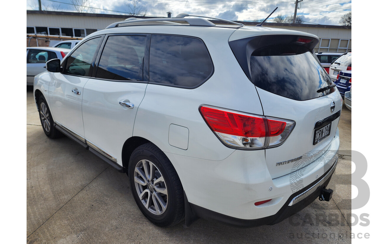 03/2014 Nissan Pathfinder ST-L (4x4) 4WD R52 4D Wagon White 3.5L