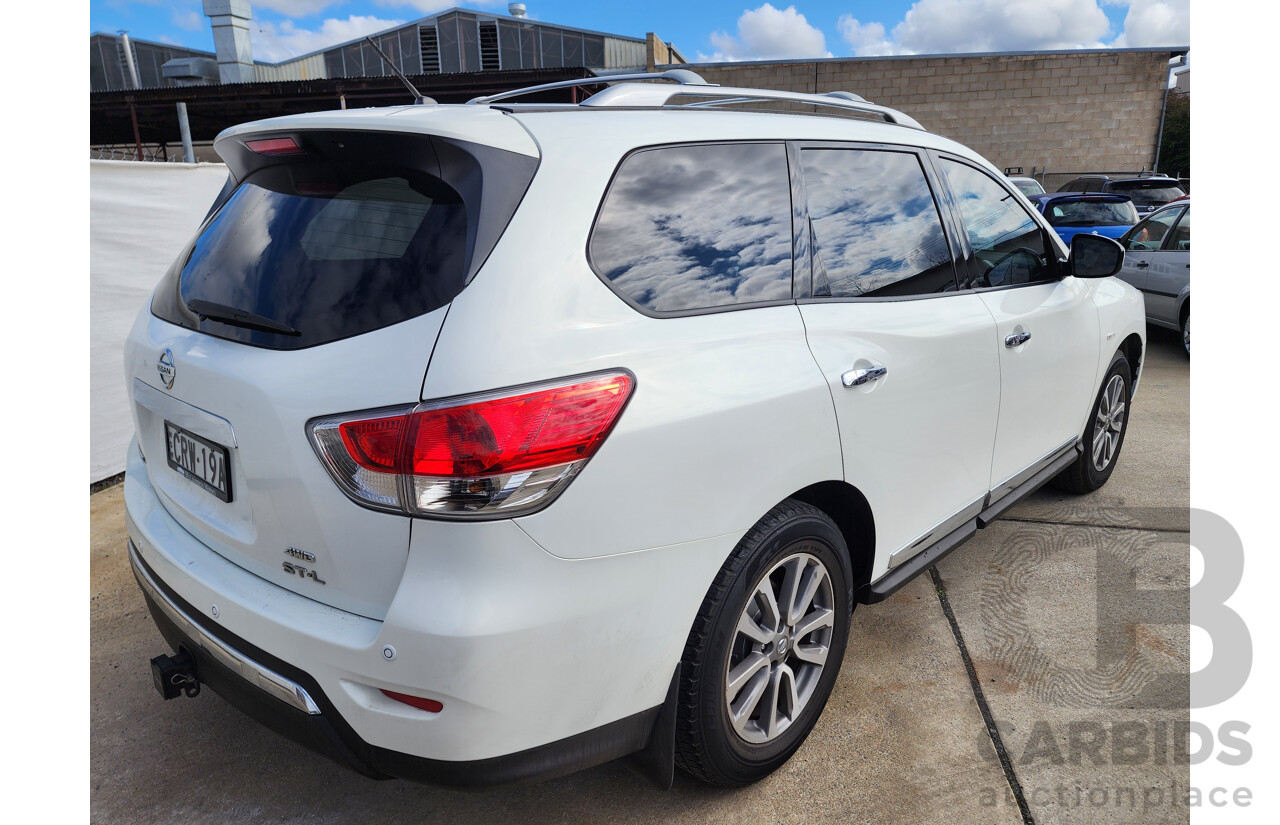 03/2014 Nissan Pathfinder ST-L (4x4) 4WD R52 4D Wagon White 3.5L