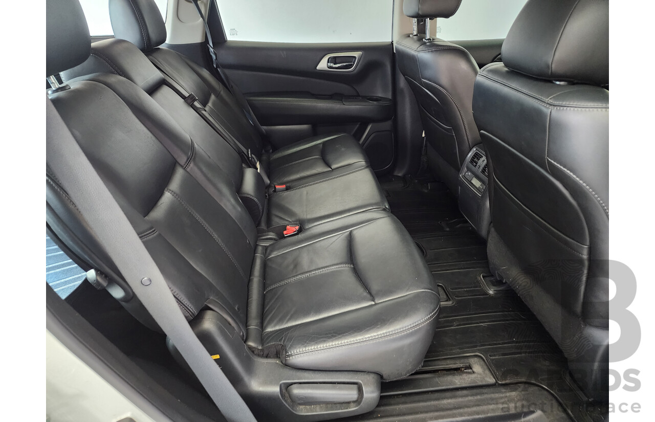 03/2014 Nissan Pathfinder ST-L (4x4) 4WD R52 4D Wagon White 3.5L