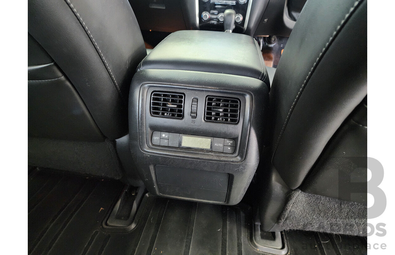 03/2014 Nissan Pathfinder ST-L (4x4) 4WD R52 4D Wagon White 3.5L