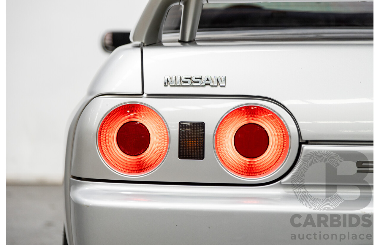 3/1993 Nissan Skyline R32 GT-R BNR32 Series 3 2d Coupe KL0 Spark Silver Metallic Twin Turbo 2.6L - 06/2001 Import