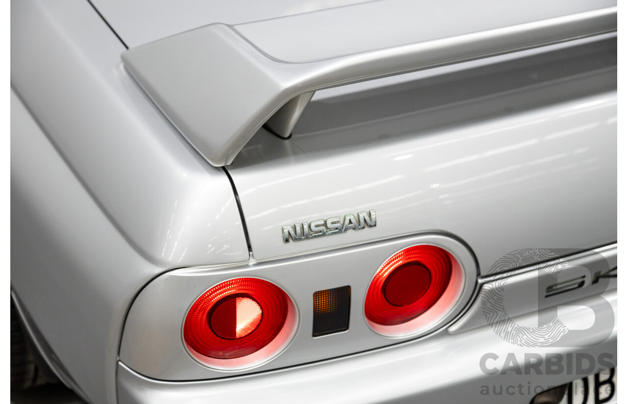 3/1993 Nissan Skyline R32 GT-R BNR32 Series 3 2d Coupe KL0 Spark Silver Metallic Twin Turbo 2.6L - 06/2001 Import
