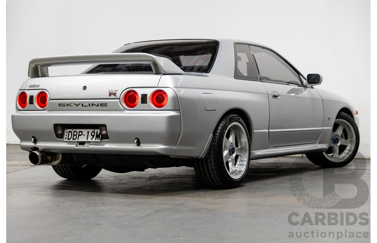 3/1993 Nissan Skyline R32 GT-R BNR32 Series 3 2d Coupe KL0 Spark Silver Metallic Twin Turbo 2.6L - 06/2001 Import