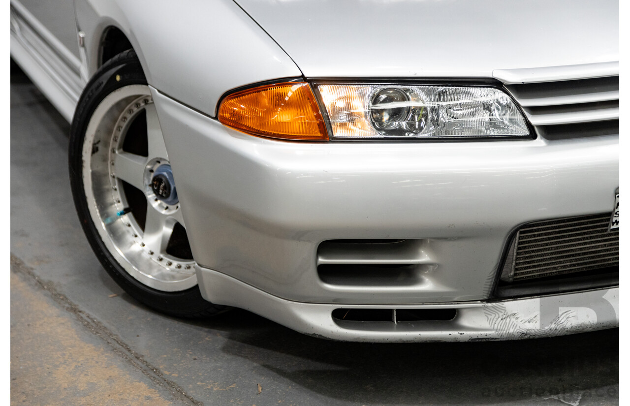 3/1993 Nissan Skyline R32 GT-R BNR32 Series 3 2d Coupe KL0 Spark Silver Metallic Twin Turbo 2.6L - 06/2001 Import