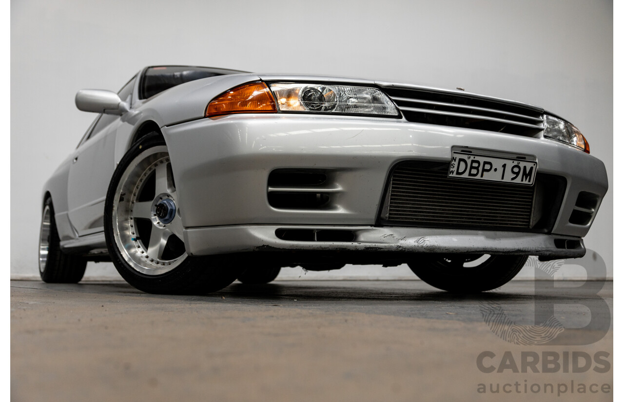 3/1993 Nissan Skyline R32 GT-R BNR32 Series 3 2d Coupe KL0 Spark Silver Metallic Twin Turbo 2.6L - 06/2001 Import