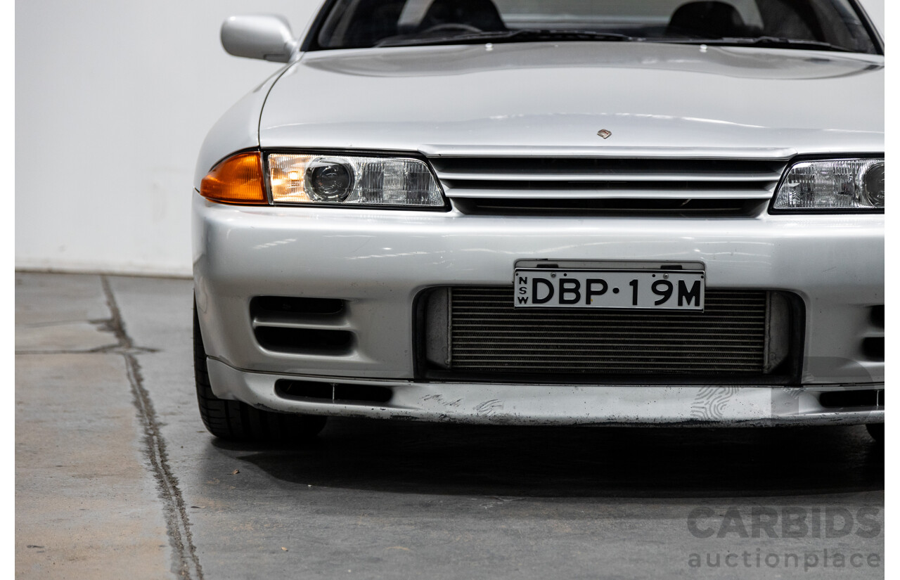 3/1993 Nissan Skyline R32 GT-R BNR32 Series 3 2d Coupe KL0 Spark Silver Metallic Twin Turbo 2.6L - 06/2001 Import