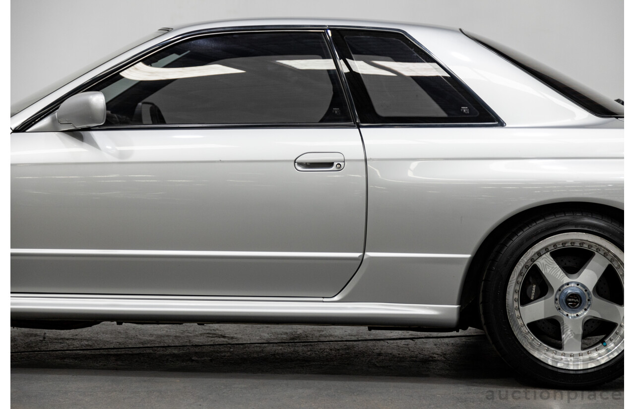 3/1993 Nissan Skyline R32 GT-R BNR32 Series 3 2d Coupe KL0 Spark Silver Metallic Twin Turbo 2.6L - 06/2001 Import