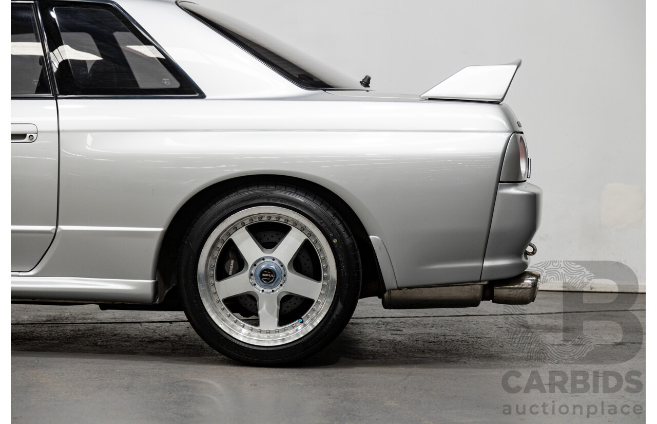 3/1993 Nissan Skyline R32 GT-R BNR32 Series 3 2d Coupe KL0 Spark Silver Metallic Twin Turbo 2.6L - 06/2001 Import