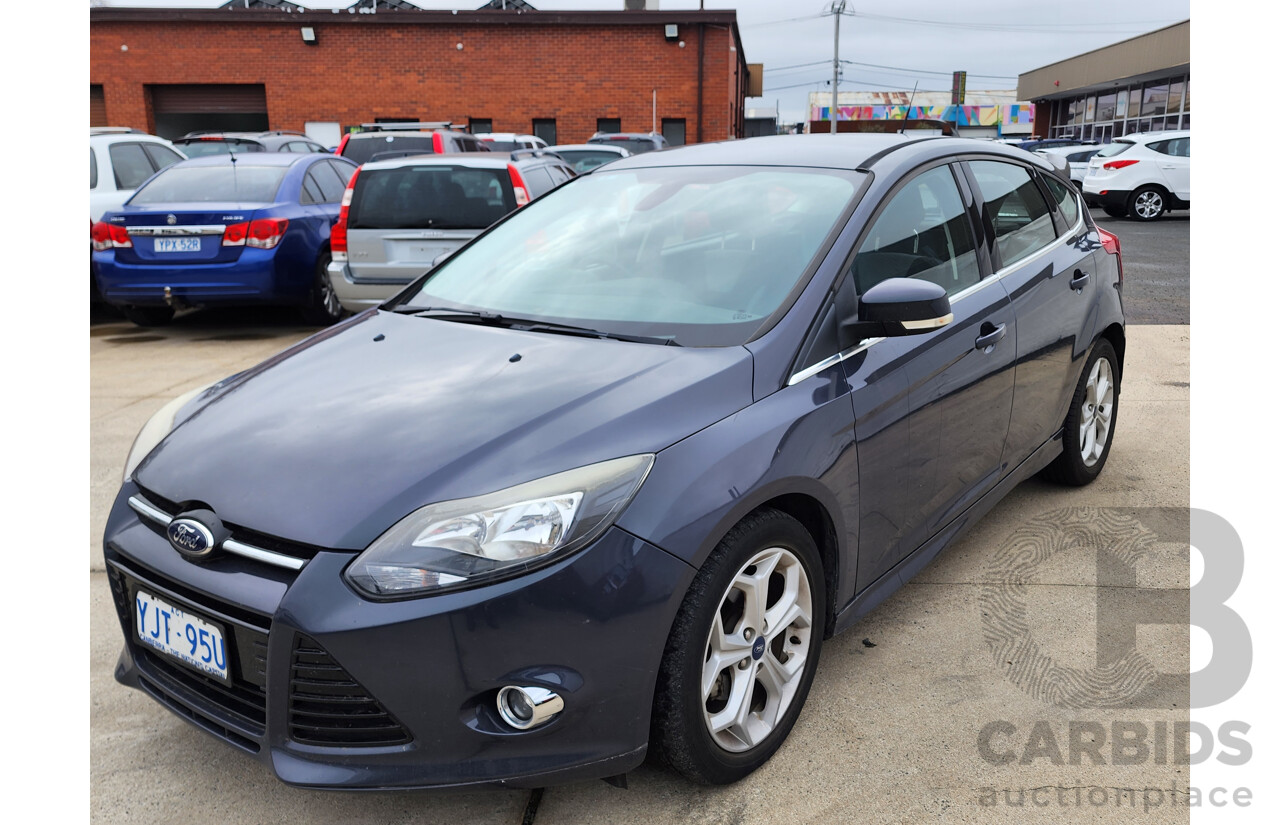 11/2013 Ford Focus SPORT FWD LW MK2 5D Hatchback Grey 2.0L