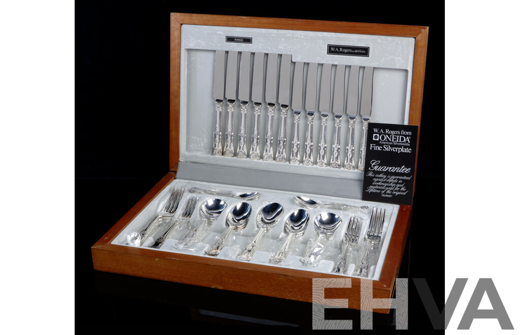 Retro W.A Rogers From Oneida Silver Plate 44 Piece Flatware Set in Kings Pattern in Wooden Canteen