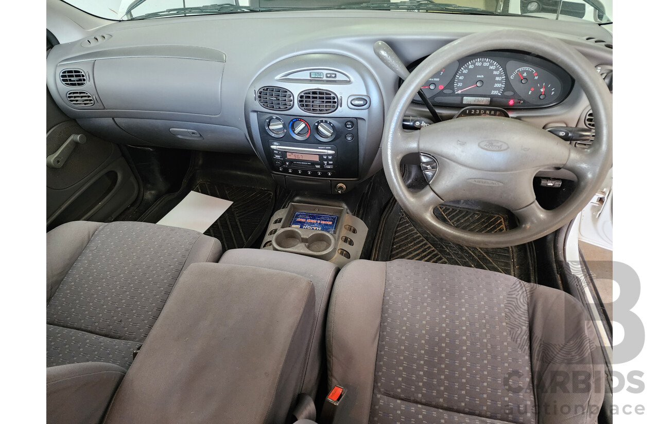 02/2001 Ford Falcon XL (LPG) RWD AUII Utility White 4.0L