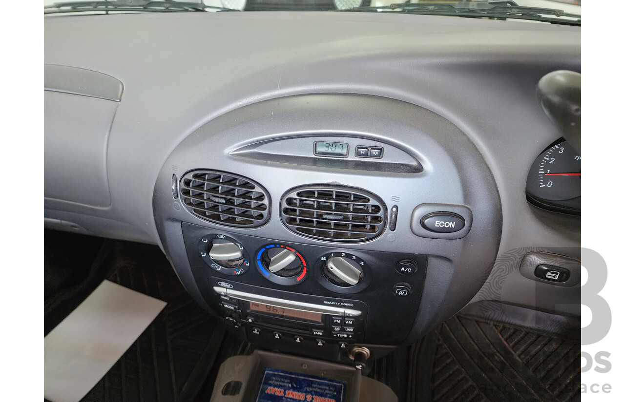 02/2001 Ford Falcon XL (LPG) RWD AUII Utility White 4.0L