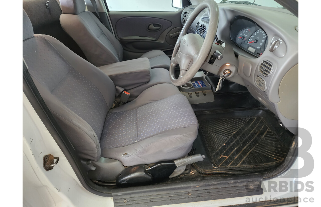 02/2001 Ford Falcon XL (LPG) RWD AUII Utility White 4.0L