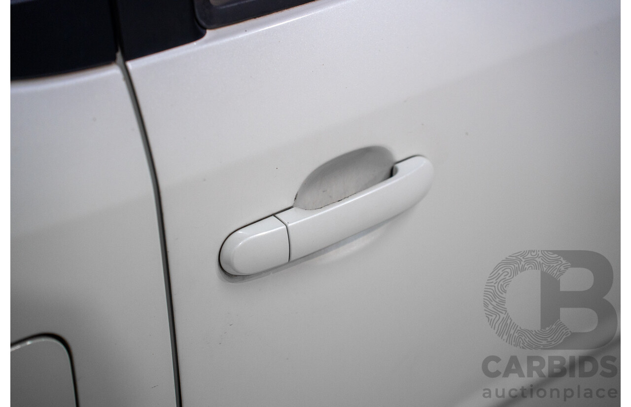 11/2004 Nissan Cube BGZ11 4d Wagon White 1.4L -  Used Import (dated 11/2004)