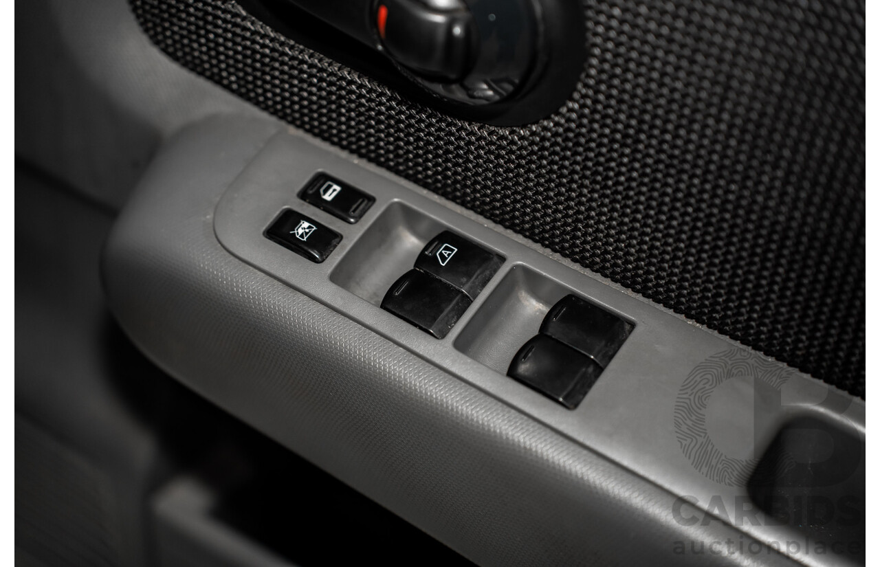 11/2004 Nissan Cube BGZ11 4d Wagon White 1.4L -  Used Import (dated 11/2004)