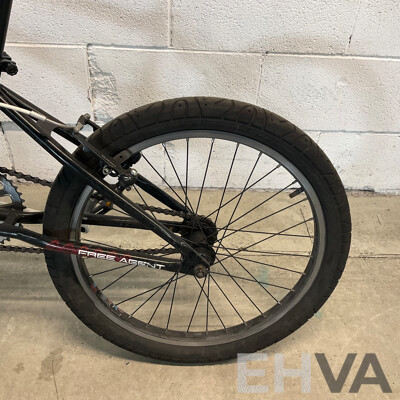 FREE AGENT Maverick BMX Bike Black (49cm Frame)