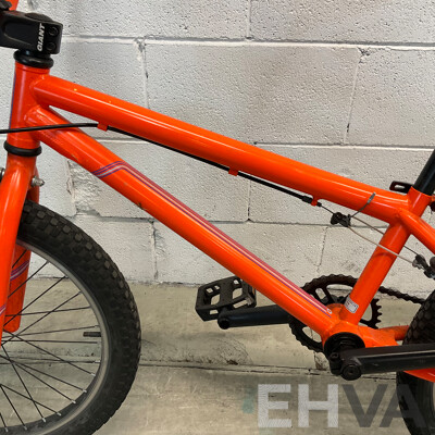 GIANT Method 03 BMX Bike (47cm Frame)