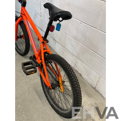 GIANT Method 03 BMX Bike (47cm Frame)