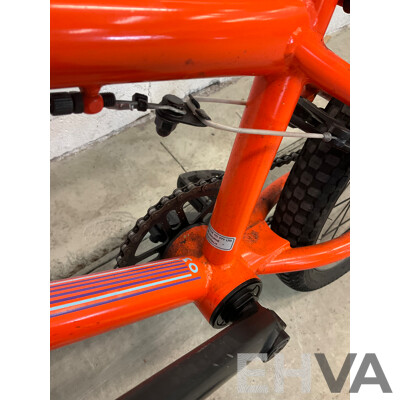 GIANT Method 03 BMX Bike (47cm Frame)