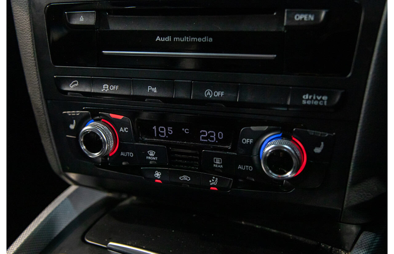 9/2015 Audi Q5 2.0 TFSI Quattro (AWD) 8R MY16 4d Wagon Moonlight Blue Metallic Turbo 2.0L