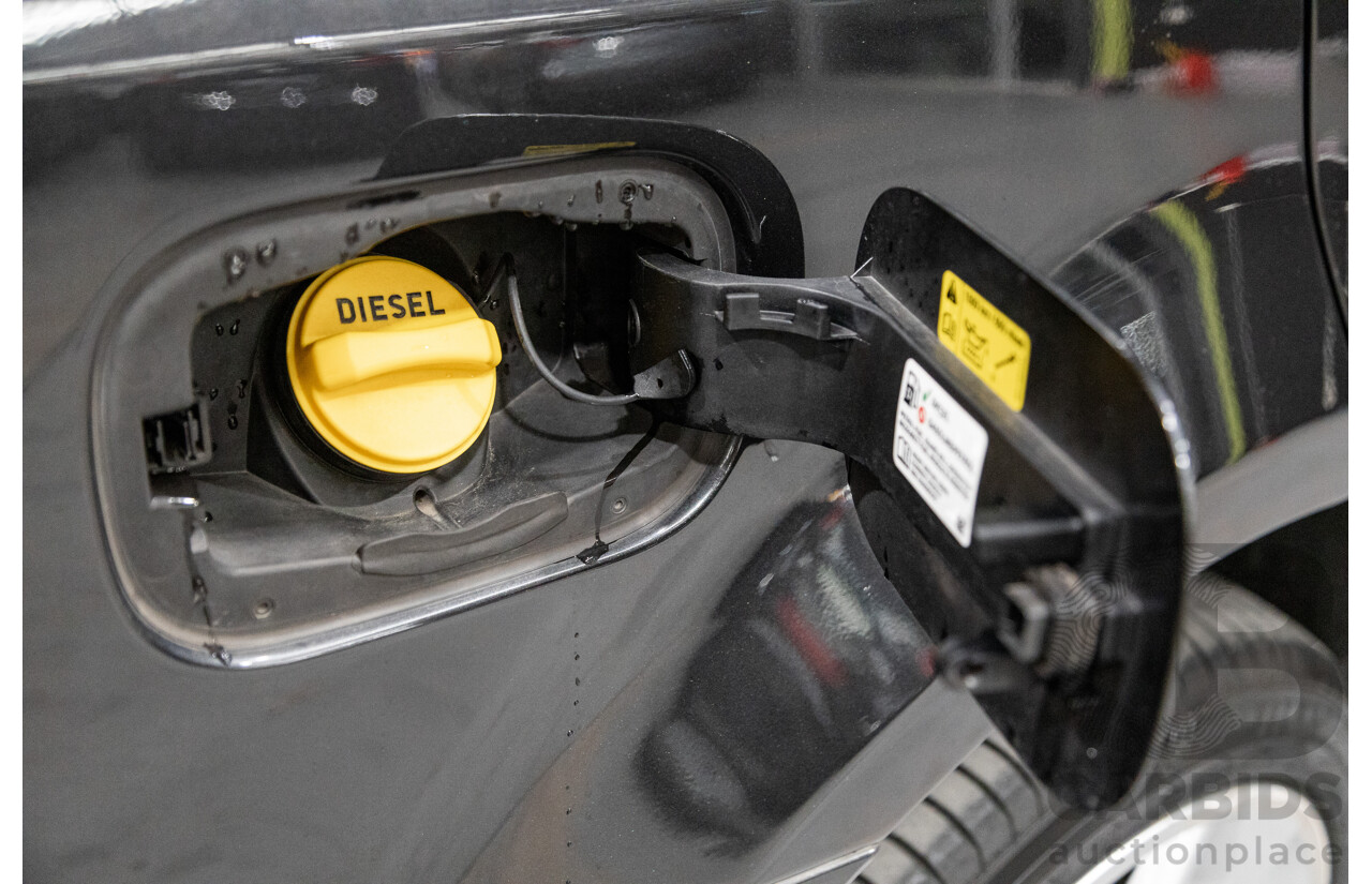 10/2012 Land Rover Range Rover Sport 3.0 SDV6 HSE Luxury (4x4) MY12 4d Wagon Causeway Grey Metallic Twin Turbo Diesel 3.0L