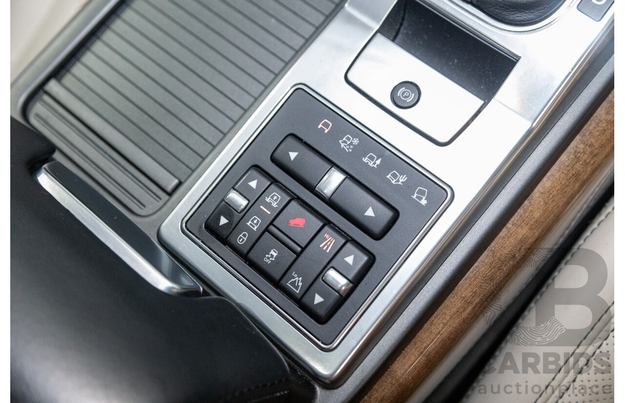 10/2012 Land Rover Range Rover Sport 3.0 SDV6 HSE Luxury (4x4) MY12 4d Wagon Causeway Grey Metallic Twin Turbo Diesel 3.0L