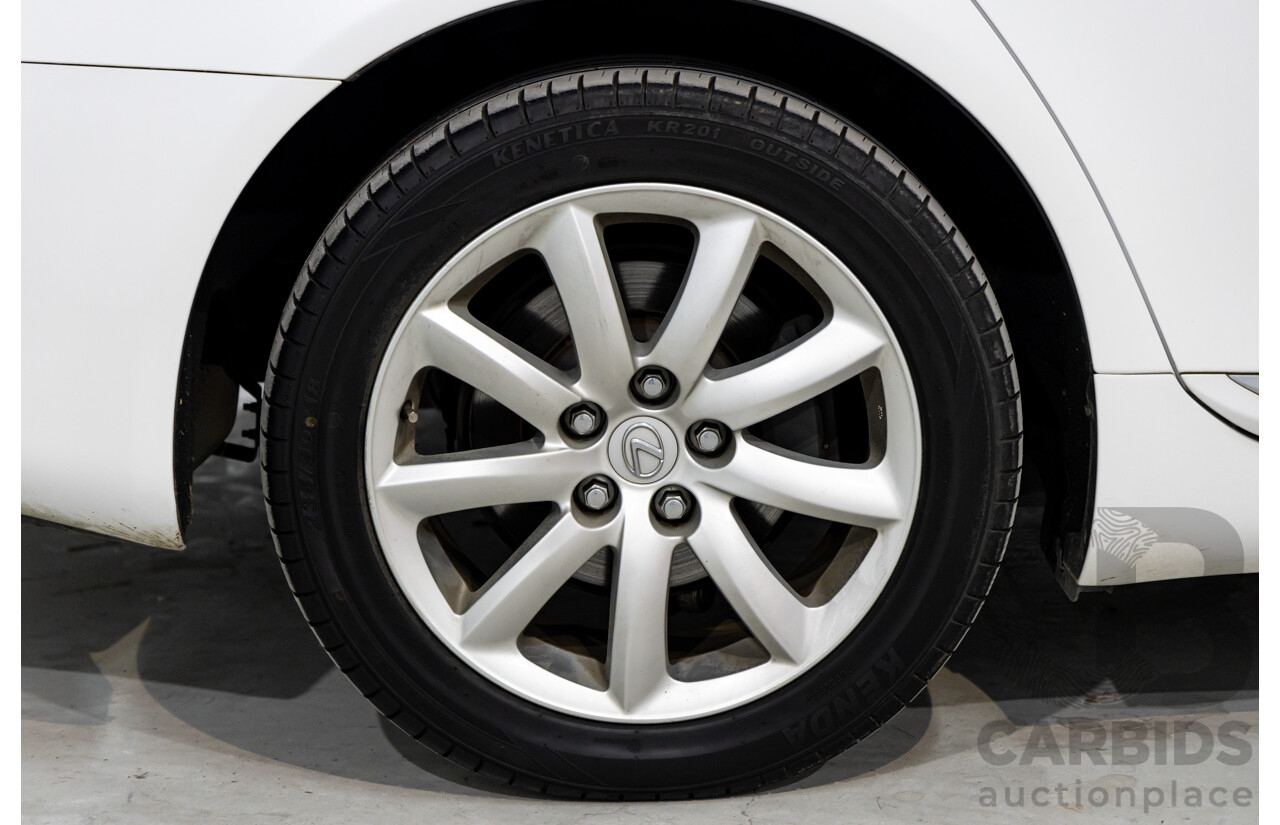 11/2006 Lexus LS460 4d USF40R Sedan White V8 4.3L (IMPORT)