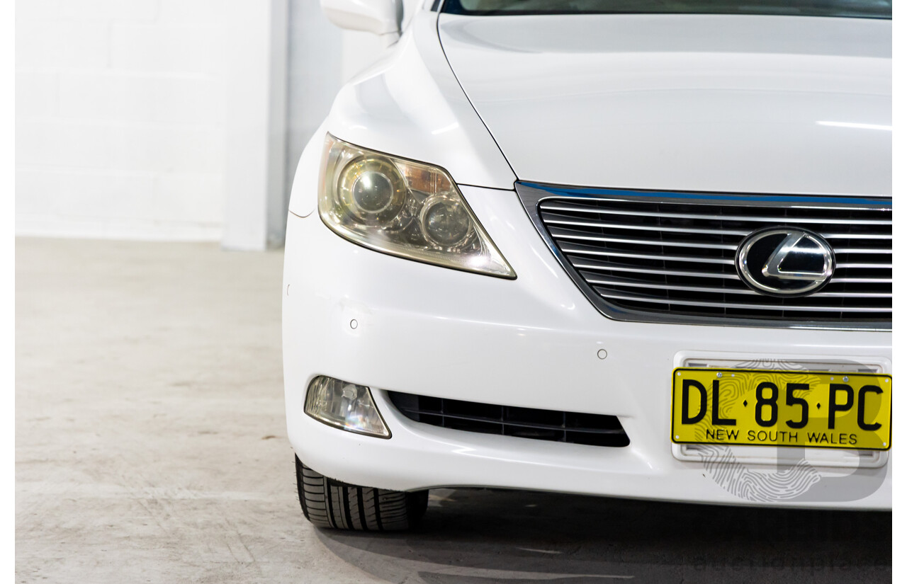 11/2006 Lexus LS460 4d USF40R Sedan White V8 4.3L (IMPORT)