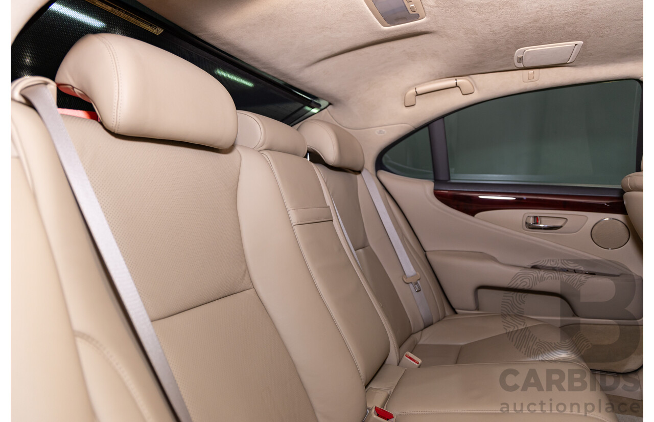 11/2006 Lexus LS460 4d USF40R Sedan White V8 4.3L (IMPORT)