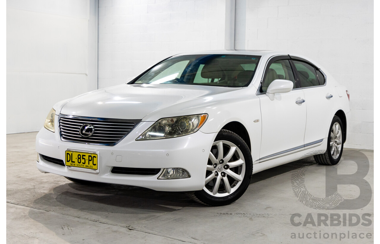 11/2006 Lexus LS460 4d USF40R Sedan White V8 4.3L (IMPORT)