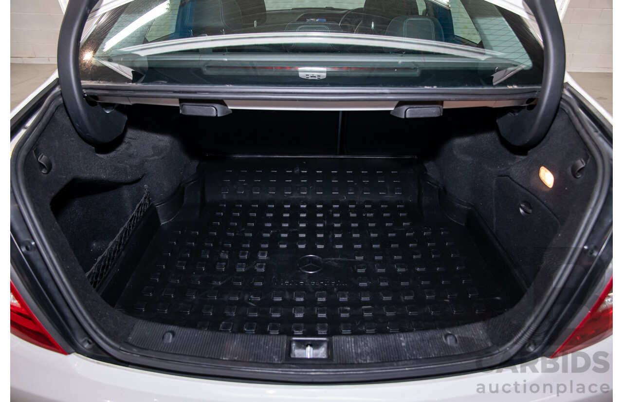 6/2013 Mercedes-Benz C250 Avantgarde BE W204 MY13 4d Sedan Polar White Turbo 1.8L