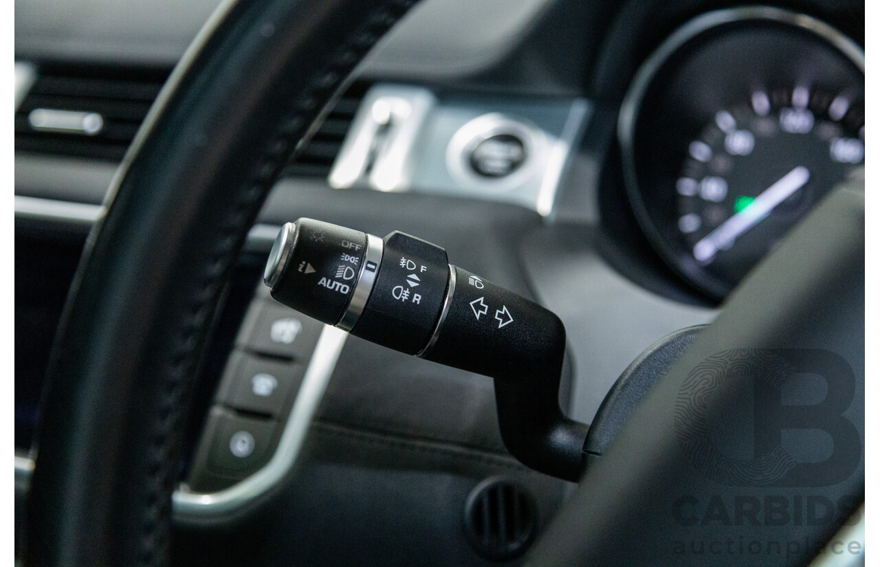 5/2017 Land Rover Range Rover Evoque TD4 150 SE (AWD) LV MY16 5d Wagon Loire Blue Metallic Turbo Diesel 2.0L