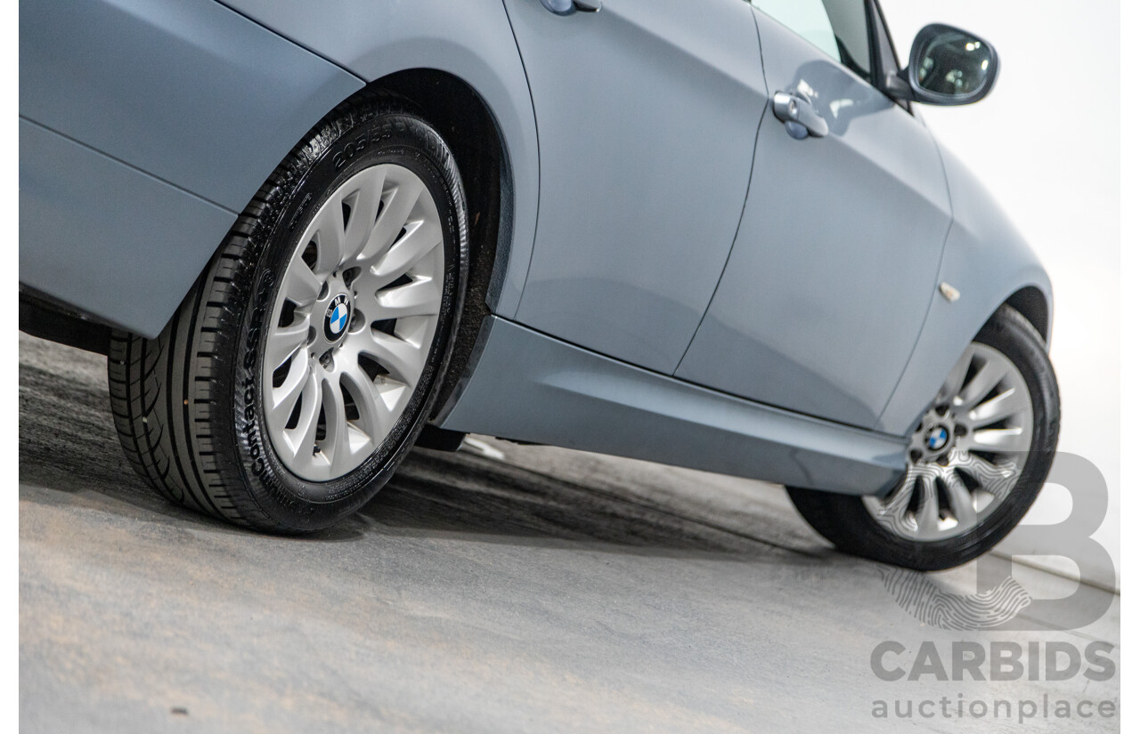 4/2009 BMW 320i Executive E90 MY09 4d Sedan Bluewater Metallic 2.0L