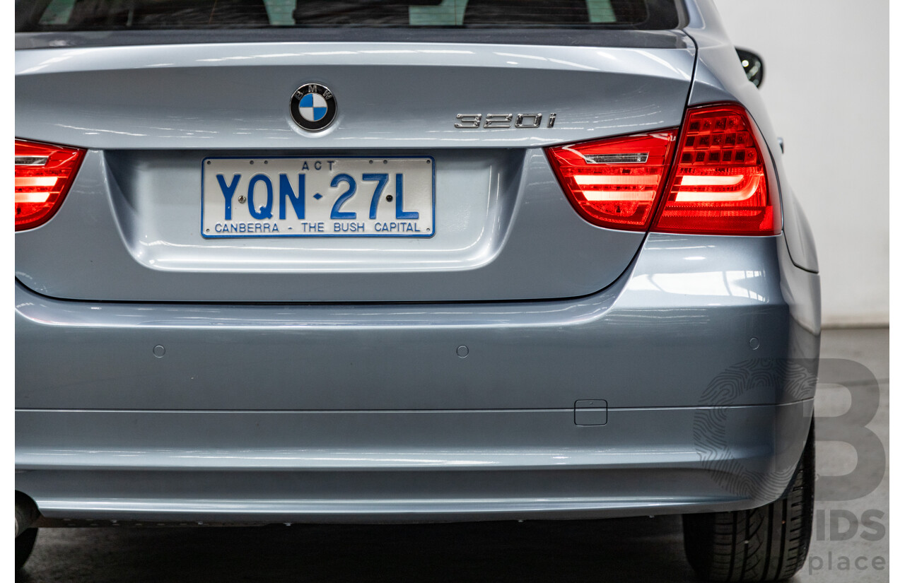4/2009 BMW 320i Executive E90 MY09 4d Sedan Bluewater Metallic 2.0L