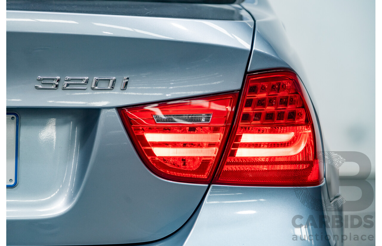 4/2009 BMW 320i Executive E90 MY09 4d Sedan Bluewater Metallic 2.0L