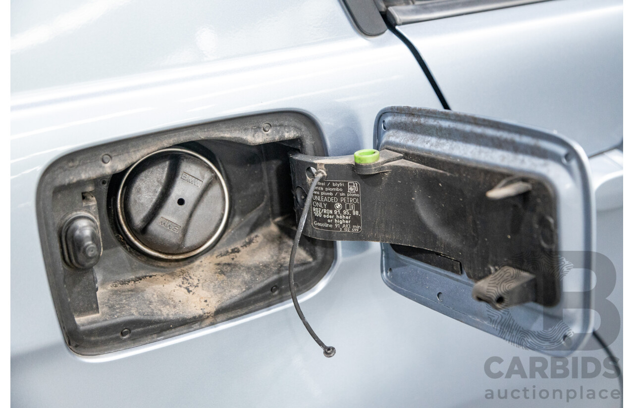 4/2009 BMW 320i Executive E90 MY09 4d Sedan Bluewater Metallic 2.0L