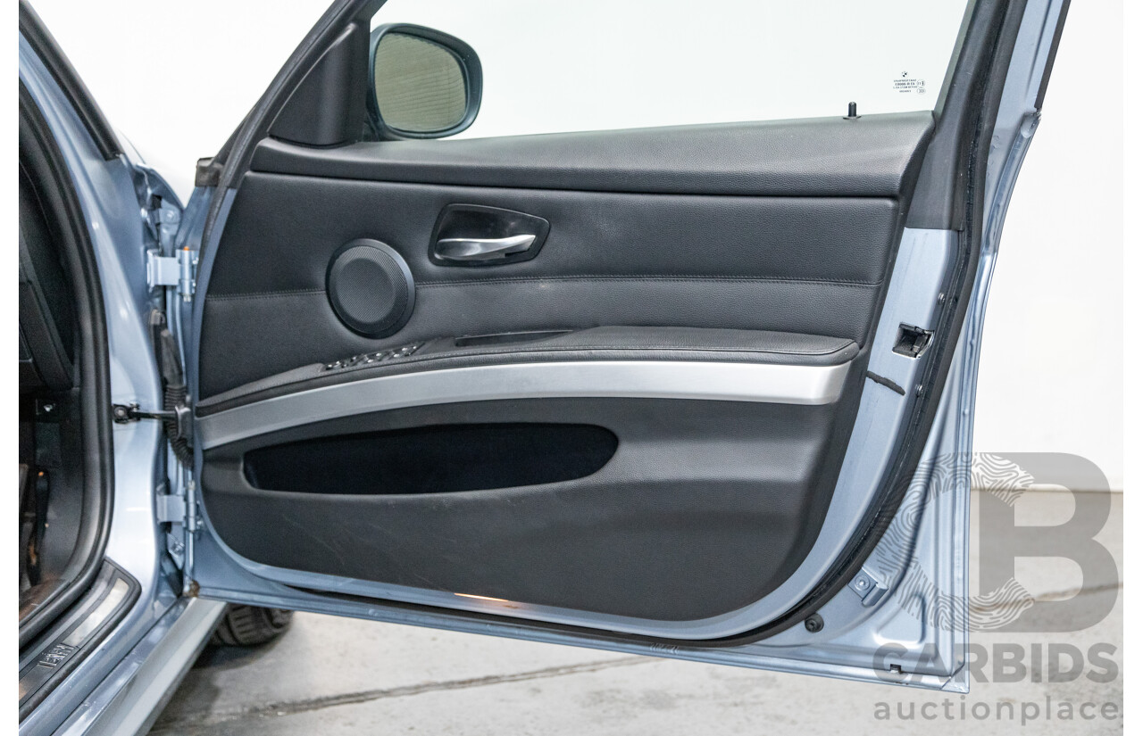 4/2009 BMW 320i Executive E90 MY09 4d Sedan Bluewater Metallic 2.0L