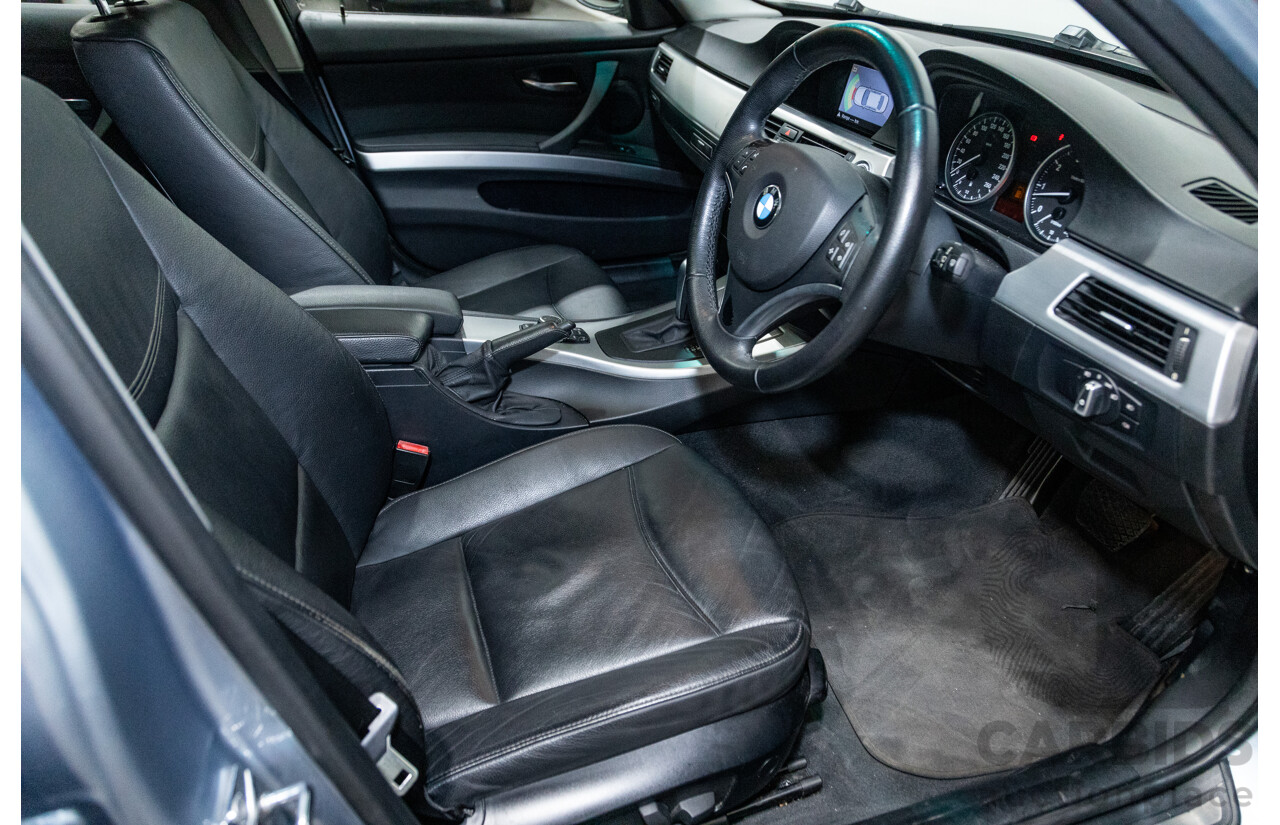 4/2009 BMW 320i Executive E90 MY09 4d Sedan Bluewater Metallic 2.0L
