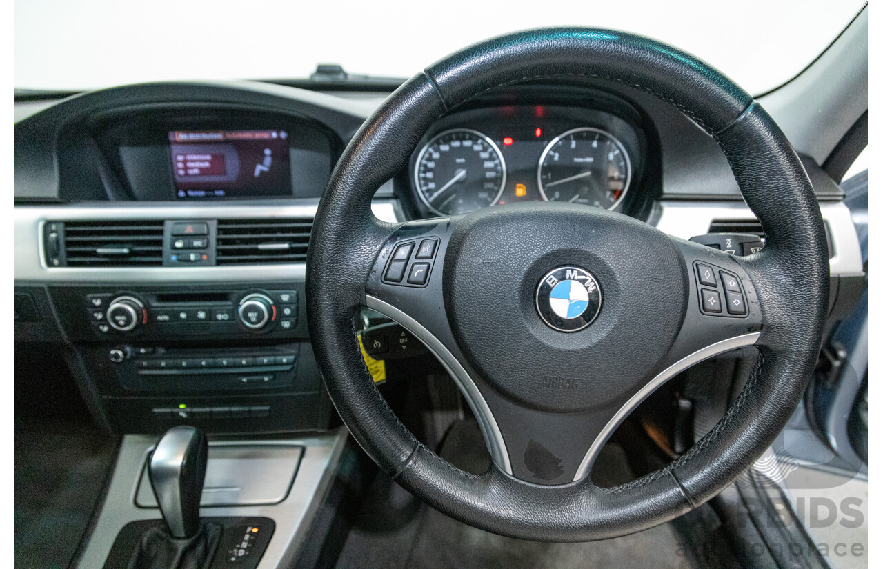 4/2009 BMW 320i Executive E90 MY09 4d Sedan Bluewater Metallic 2.0L