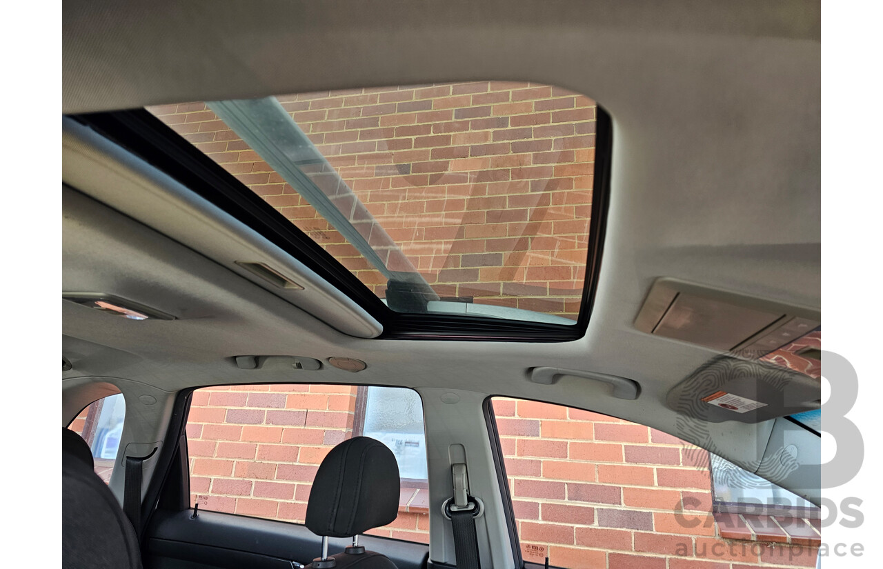 12/2011 Holden Captiva 5 (4x4) CG SERIES II 4d Wagon White 2.2L