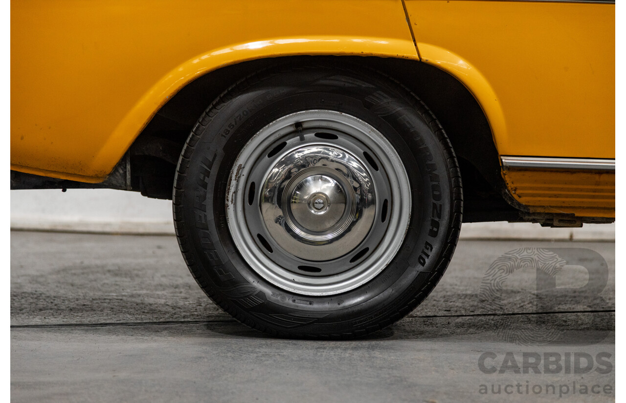 2/1976 Peugeot 504 GL 4d Sedan Yellow 2.0L