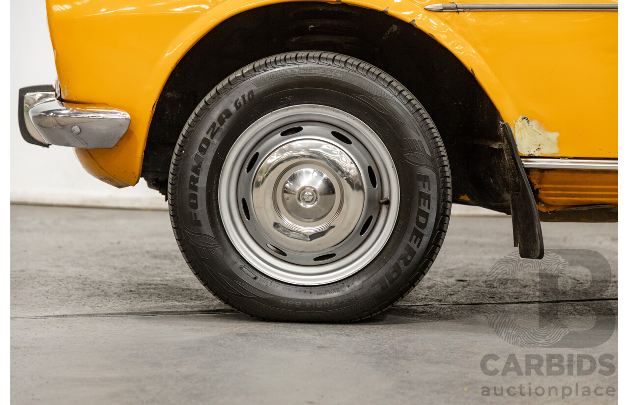 2/1976 Peugeot 504 GL 4d Sedan Yellow 2.0L